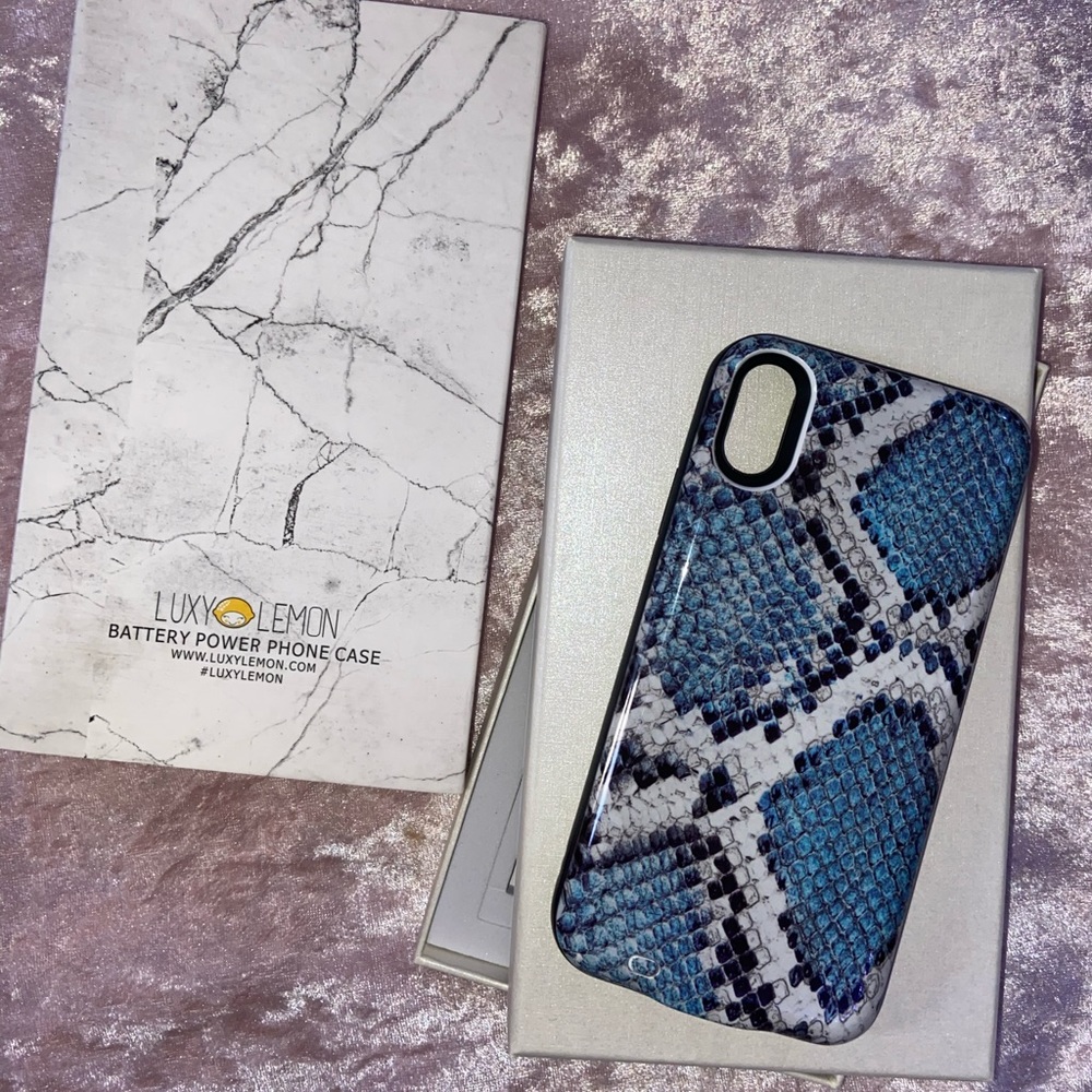 iphone X Luxy Lemon Charging Case
